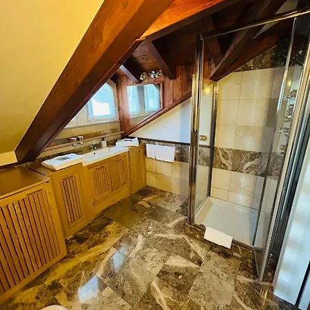 Lejlighedshotel Greta 3*