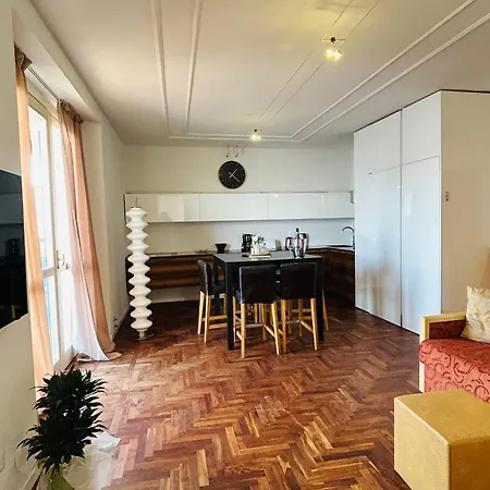 Greta Apartahotel